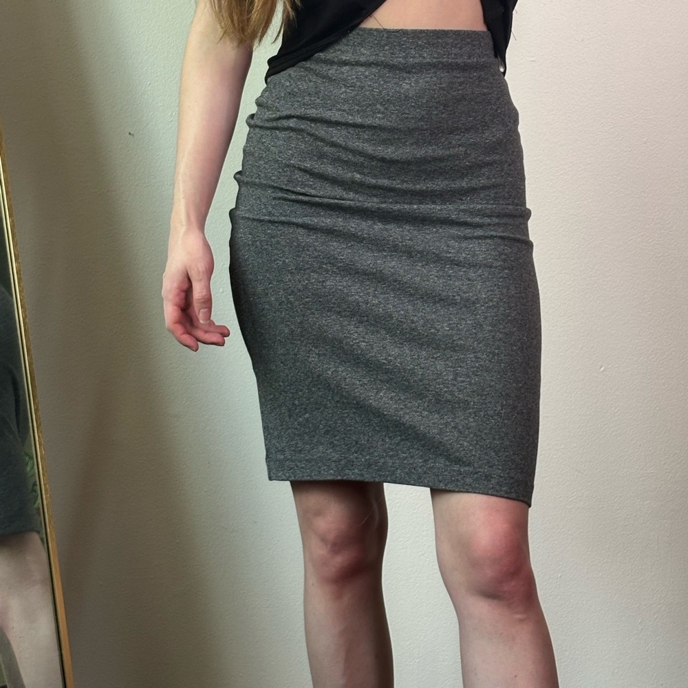 Heathered gray bodycon midi skirt